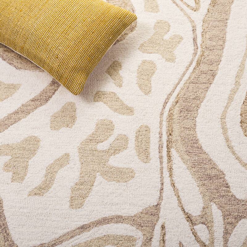 SAFAVIEH Handmade Ebony Ahlam Wool Rug