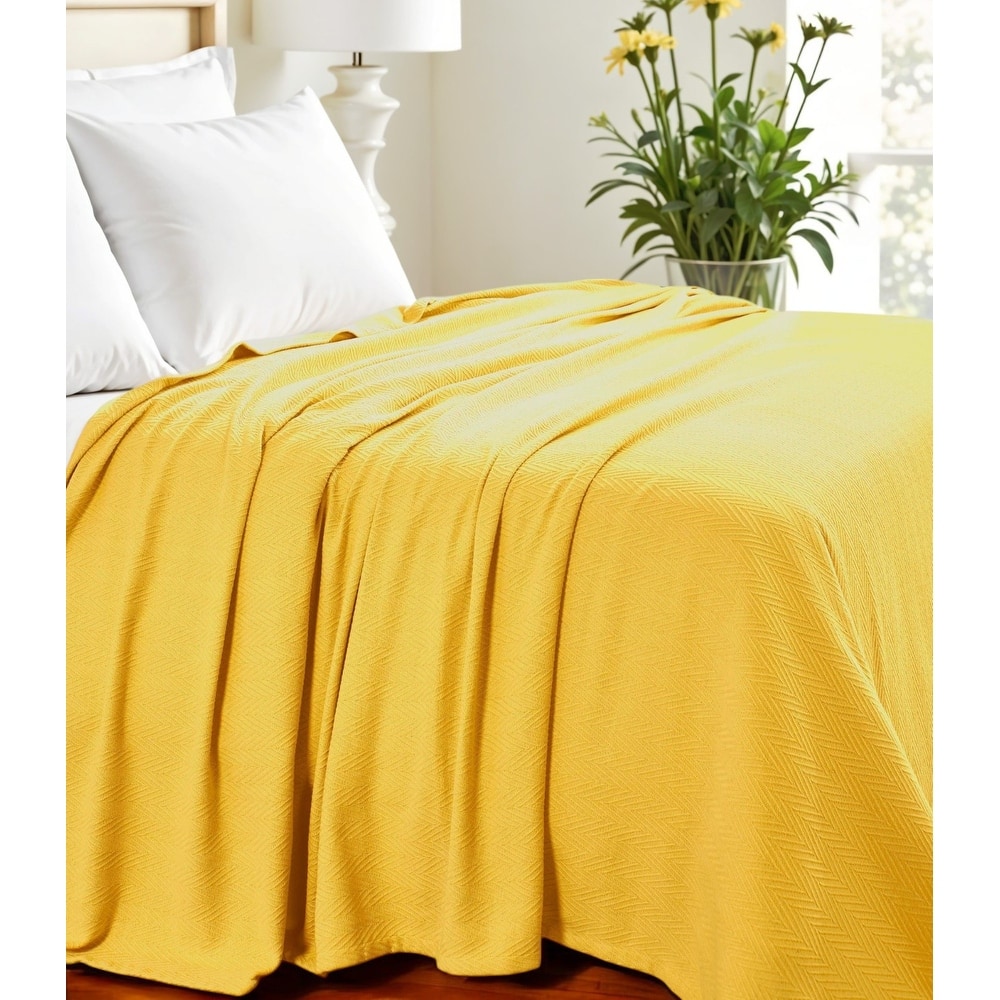 HomeRoots King Gold Cotton Woven Chevron Blanket