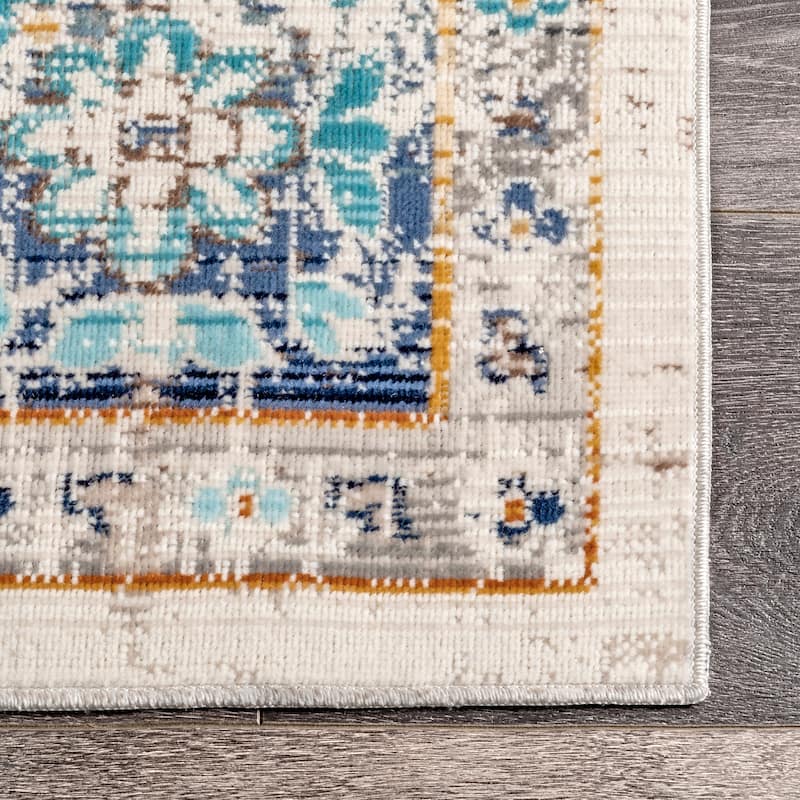 Nuloom Ainsley Distressed Medallion Area Rug