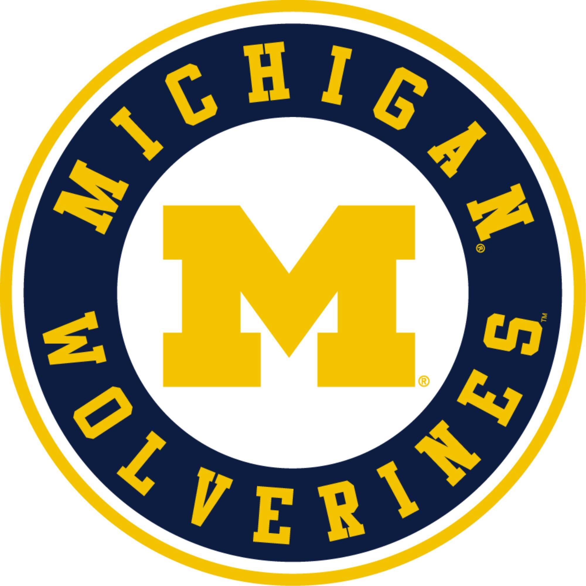 NCAA Officially Michigan Wolverines Men's Silk Touch Bathrobe Bed