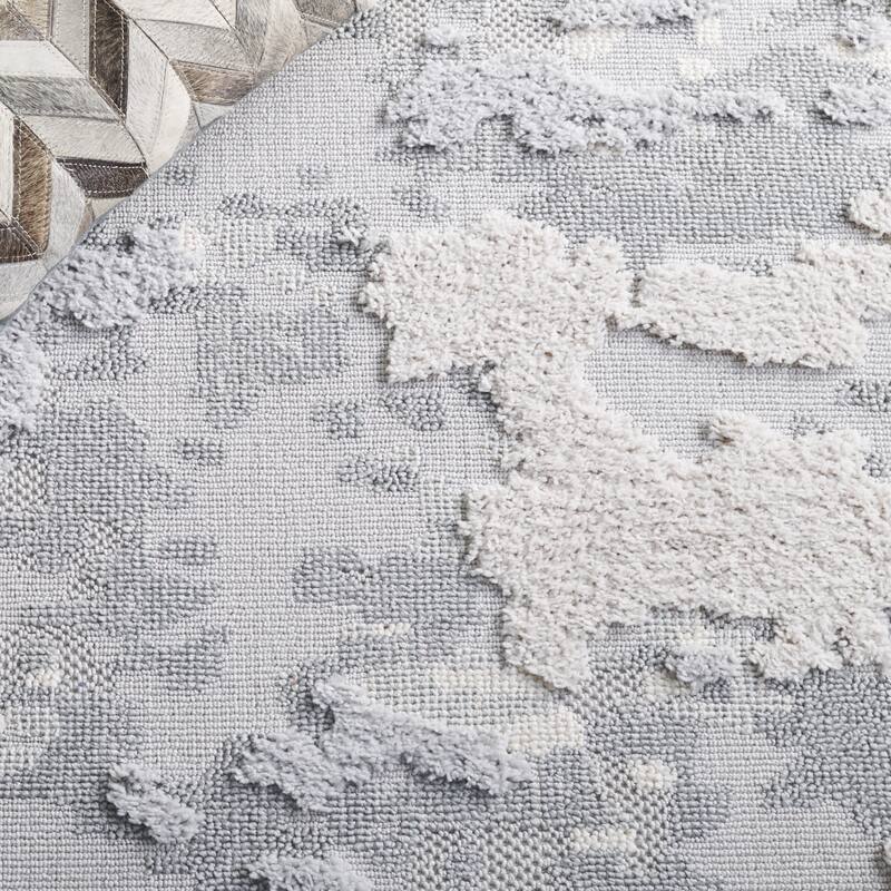 SAFAVIEH Trends Lugenia Modern Abstract Rug