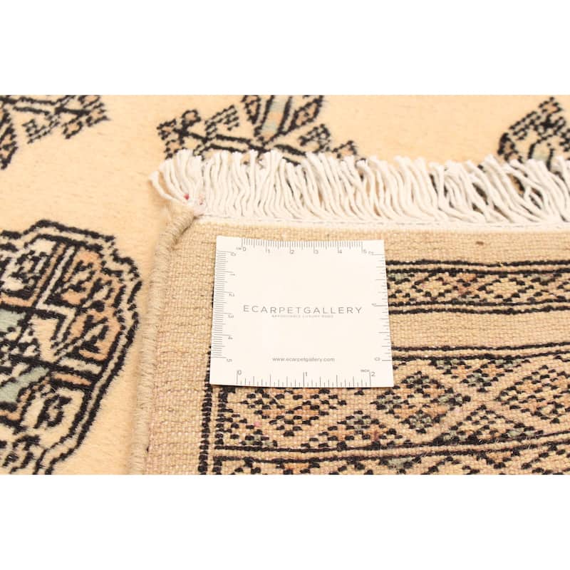 ECARPETGALLERY Hand-knotted Peshawar Bokhara Beige Wool Rug - 3'1 x 4'10
