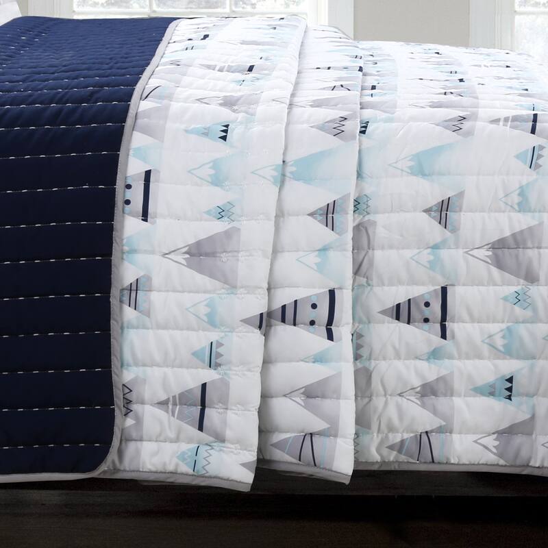 Cozy Line Stripe Summit Blues Snowy Mountains Polyester Quilt Bedding Set