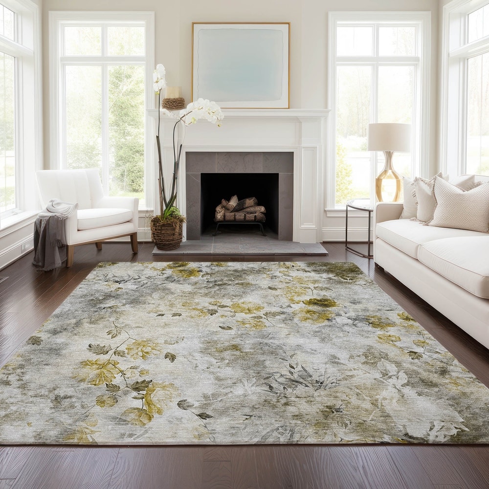 Machine Washable Indoor/ Outdoor Chantille Vanishing Floral Rug