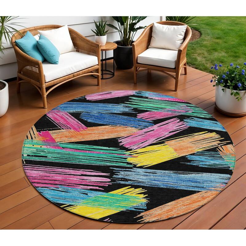 HomeRoots Striped Contemporary Rectangle Outdoor Rug - 8' Round