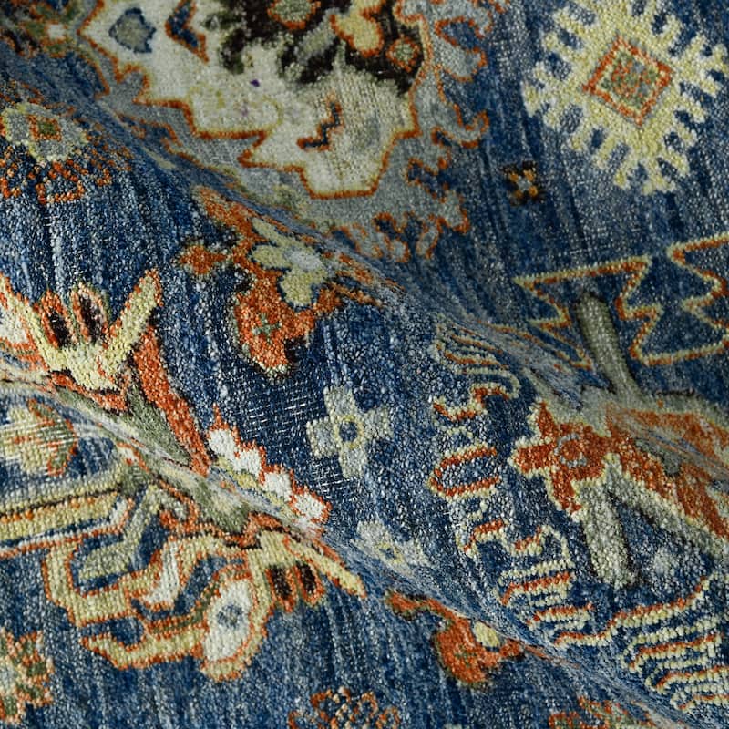 Milano Effy Traditional Bordered Hand-Knotted Area Rug