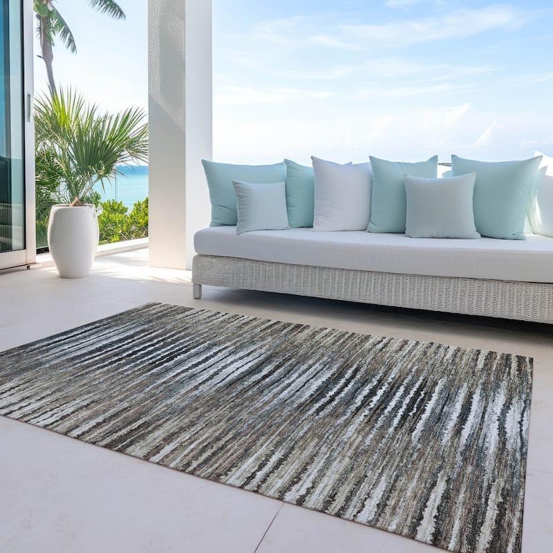 Machine Washable Indoor/ Outdoor Chantille Jagged Stripes Rug