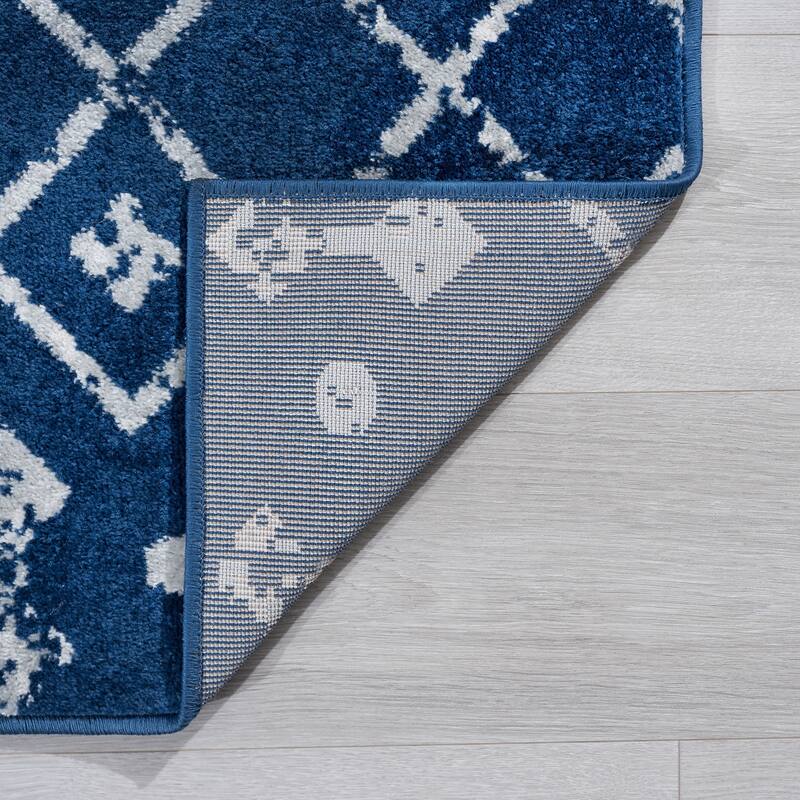 Jade Farmhouse Geometric Indoor Area Rug