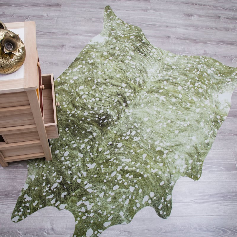 Rio Collection Faux Cowhide Printed Rug with Foil Accents