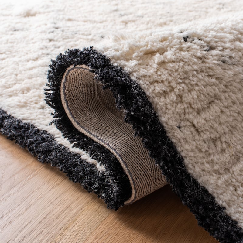 SAFAVIEH Handmade Casablanca Shag Mickaelle 1-inch Thick Wool Rug