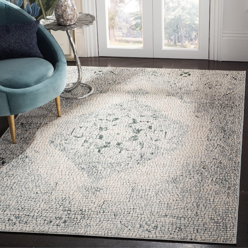 SAFAVIEH Marseille Hirona Oriental Rug - 4' x 6' - Light Sage