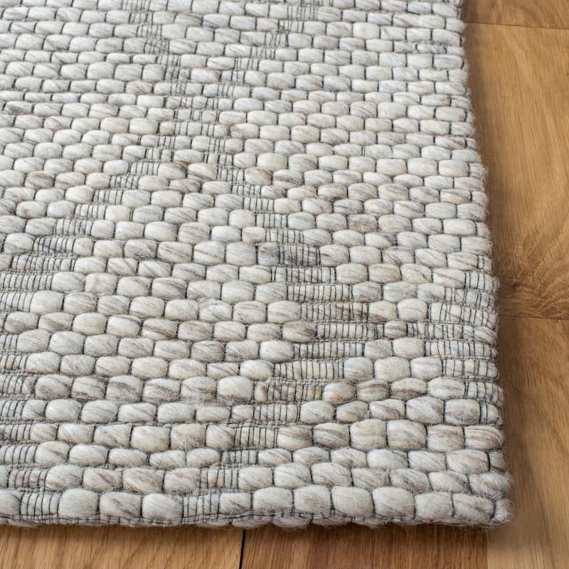 SAFAVIEH Marbella Fidalma Wool Rug