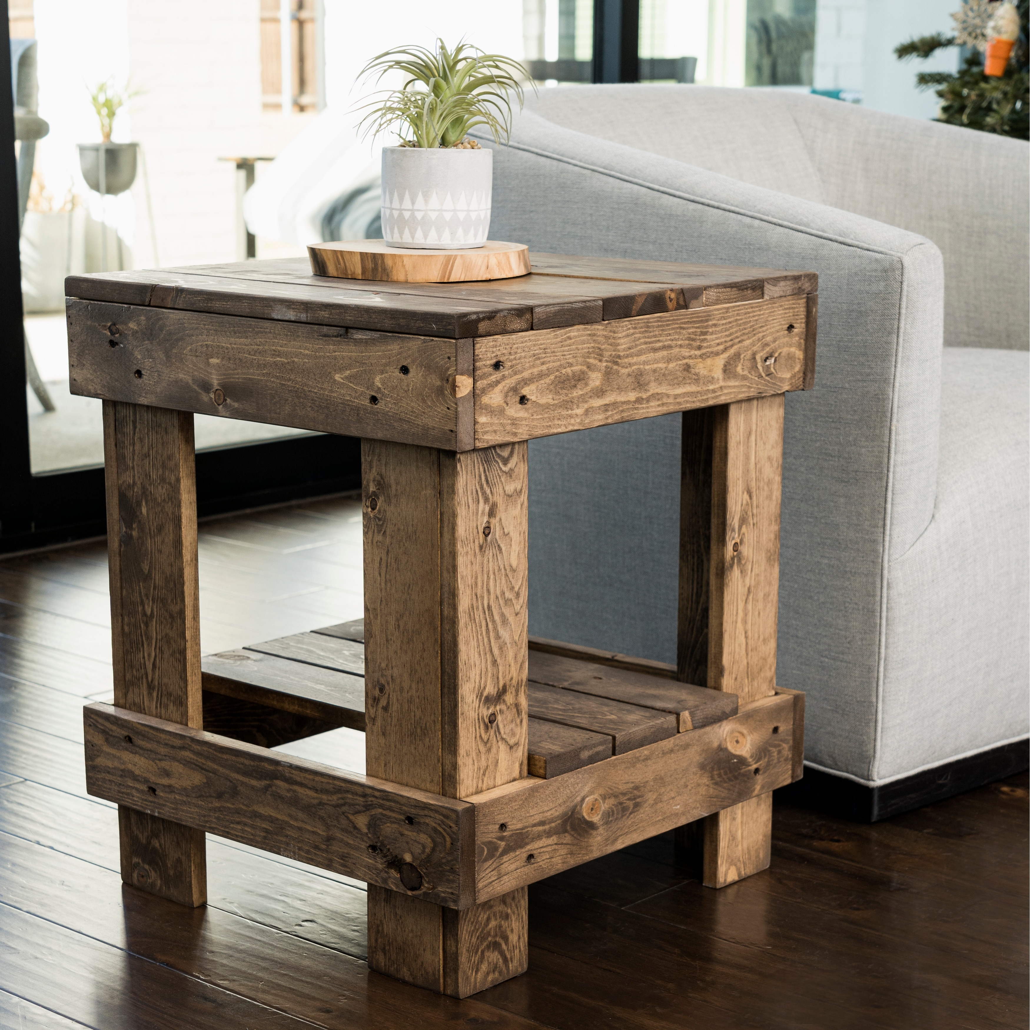 Landmark pine shop wood end table