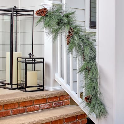 60" Horsetail Pine Garland Wreath With Pine Cone