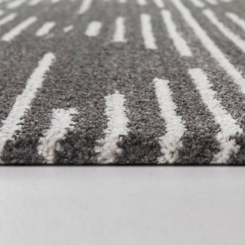 Keri Transitional Trellis Area Rug