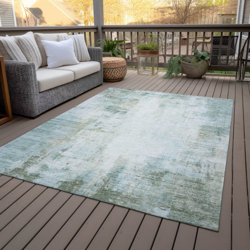 Machine Washable Indoor/Outdoor Abstract Solid Chantille Rug