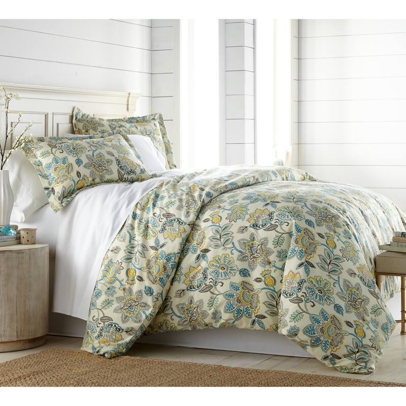 Wanderlust All Season Down Alternative Comforter Set - King - Cal King - 3 Piece