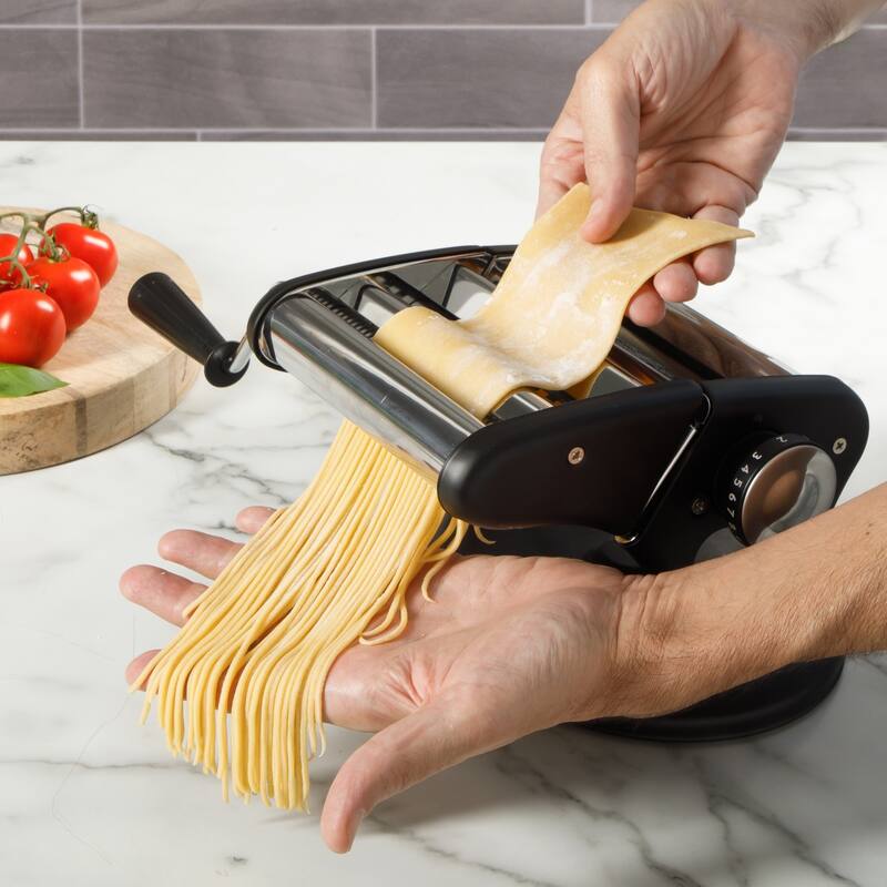 Calphalon Aero Heavy Duty Manual Pasta Maker Machine Noodle Maker w/Rollers & Cutters - Spaghetti, Fettuccini, Lasagna - Black