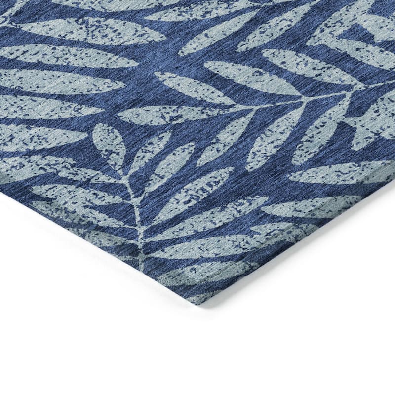 HomeRoots Floral Transitional Rectangle Outdoor Rug
