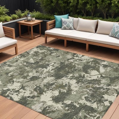HomeRoots Floral Transitional Rectangle Outdoor Rug