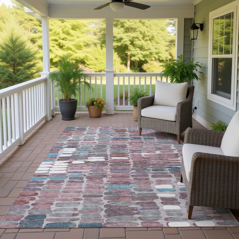 Machine Washable Indoor/ Outdoor Modern Caps Chantille Rug