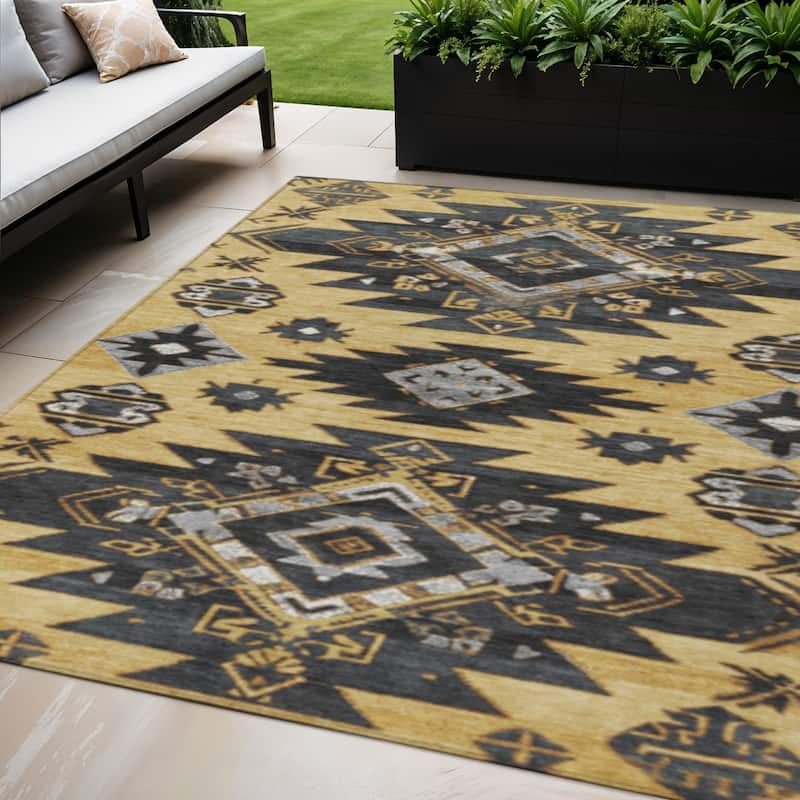 HomeRoots Tribal Transitional Rectangle Outdoor Rug - 5' X 8'