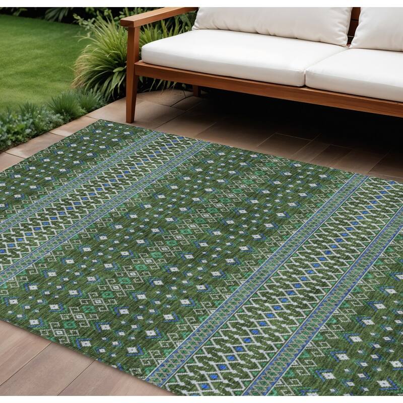 HomeRoots Tribal Transitional Rectangle Outdoor Rug - 8' X 10'