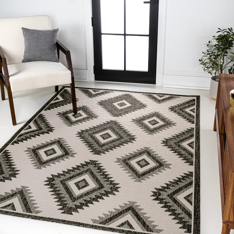 JONATHAN Y Aimee Geometric Moroccan Diamond Black/Cream Indoor/Outdoor Area Rug