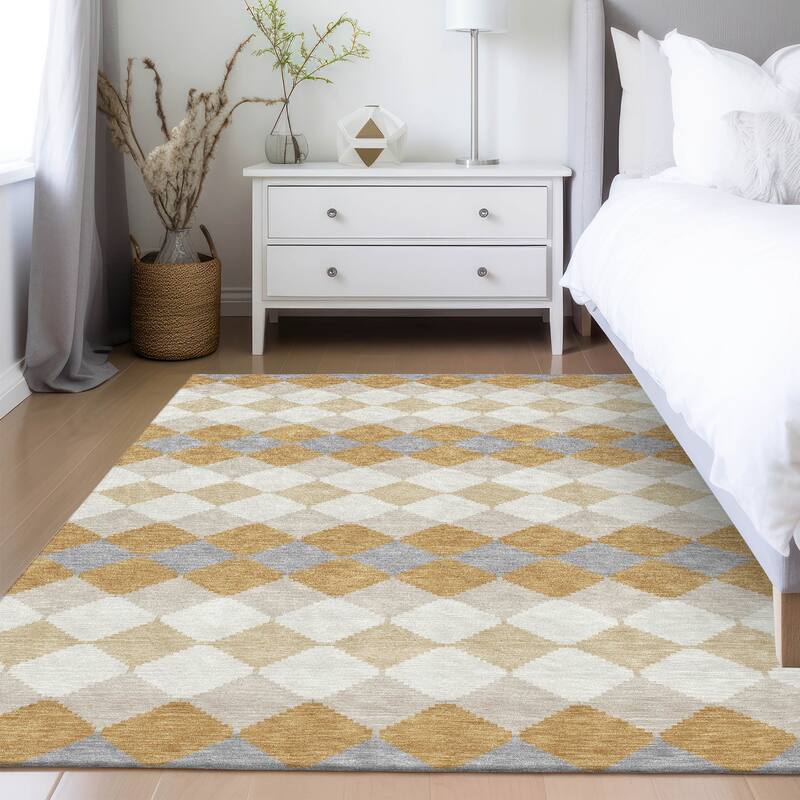 Machine Washable Indoor/ Outdoor Modern Mosaic Chantille Rug
