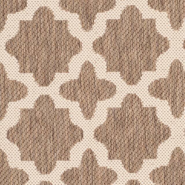 SAFAVIEH Courtyard Dorthey Indoor/ Outdoor Patio Backyard Rug