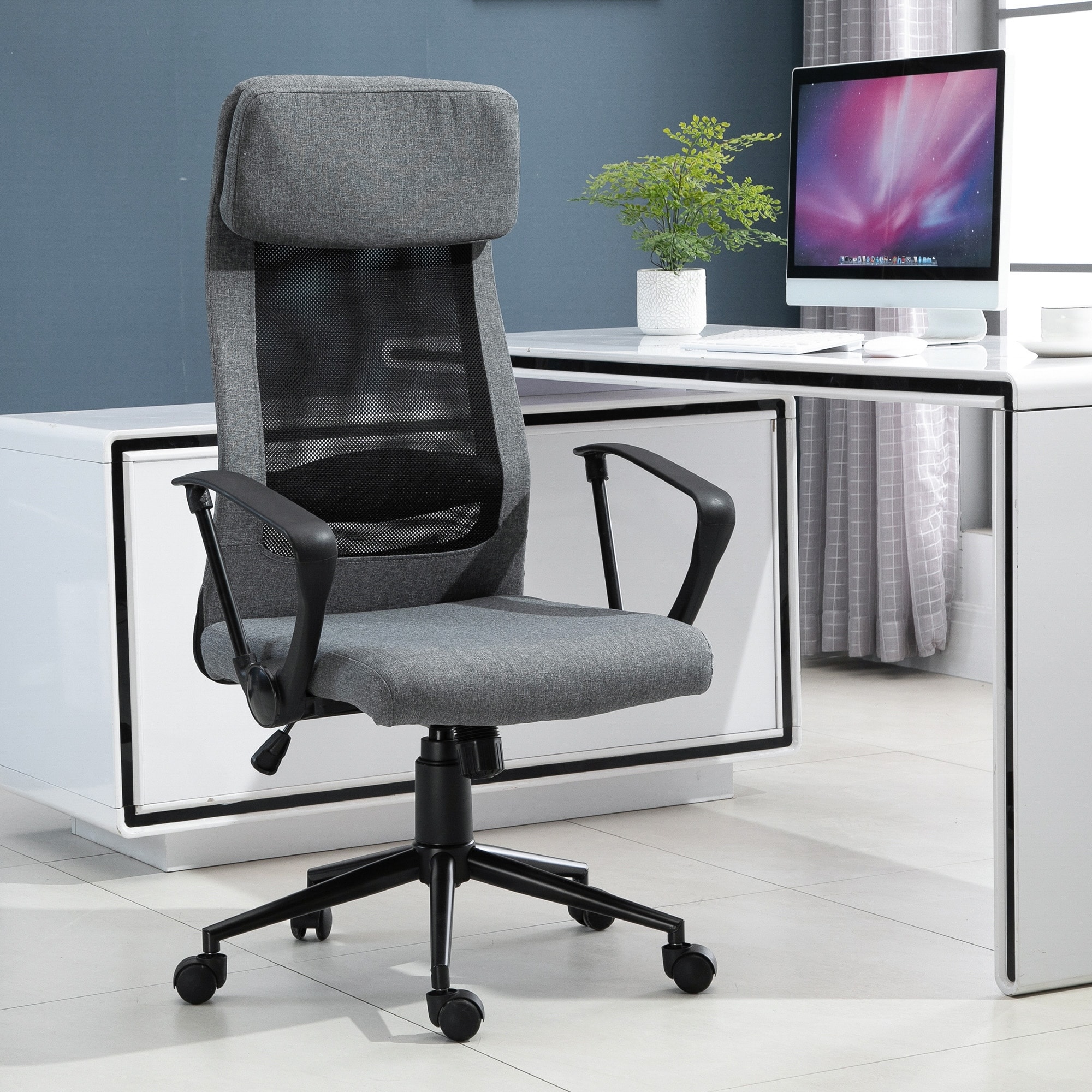 rolly chair