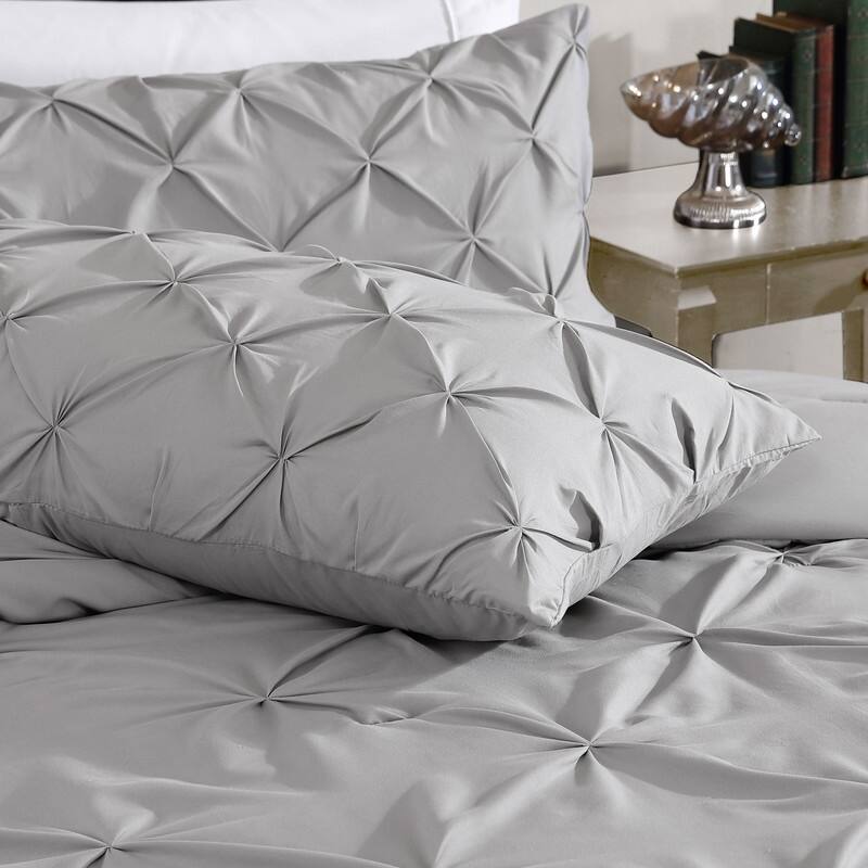 Swift Home Modern Diamond Pintuck Ultra-Soft Microfiber 3-Piece Bedding Comforter Set - Silver - Twin