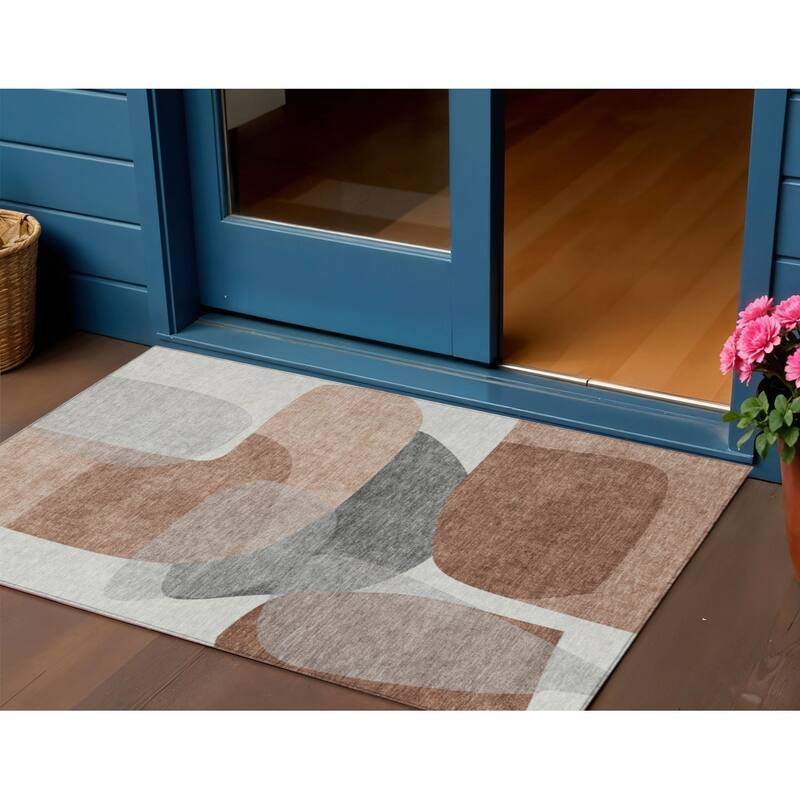 HomeRoots Abstract Transitional Rectangle Outdoor Rug - 3' x 5'