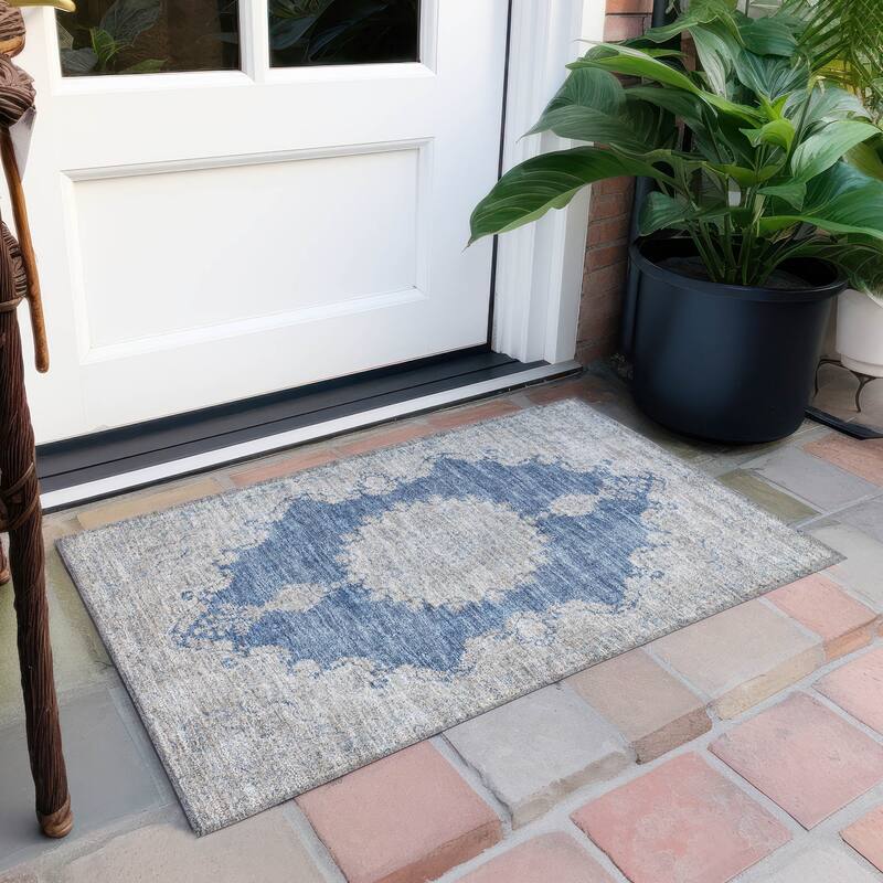 Machine Washable Indoor/ Outdoor Vintage Traditional Chantille Rug - Navy - 1'8" x 2'6"