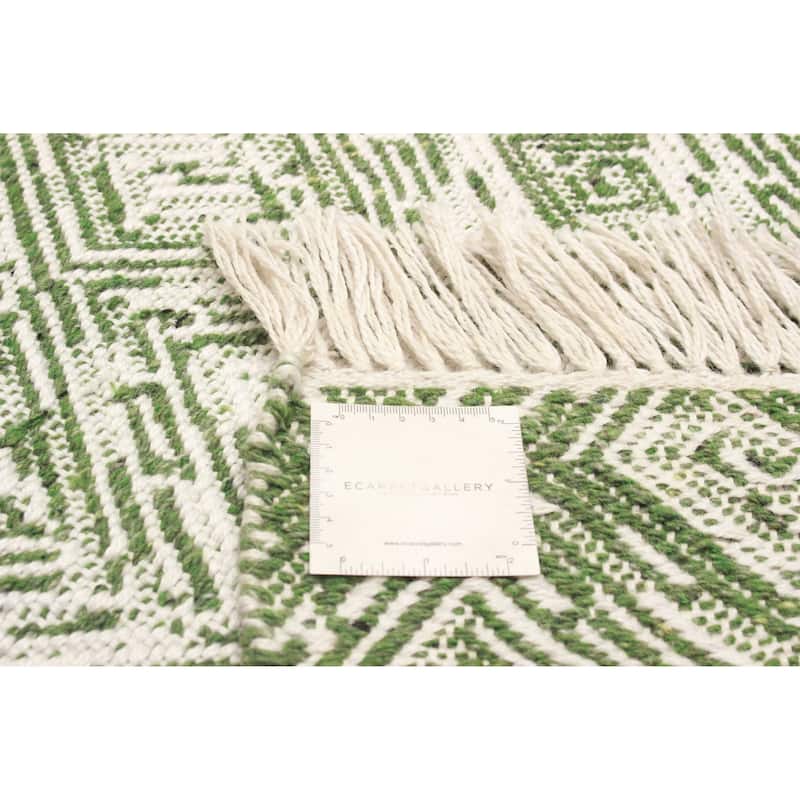 Sienna Green Rug 5'1" x 8'2" - 5'1 x 8'2