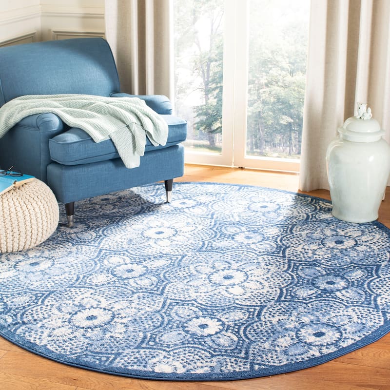 SAFAVIEH Brentwood Cira Traditional Oriental Rug - 6'7" Round - Navy/Creme
