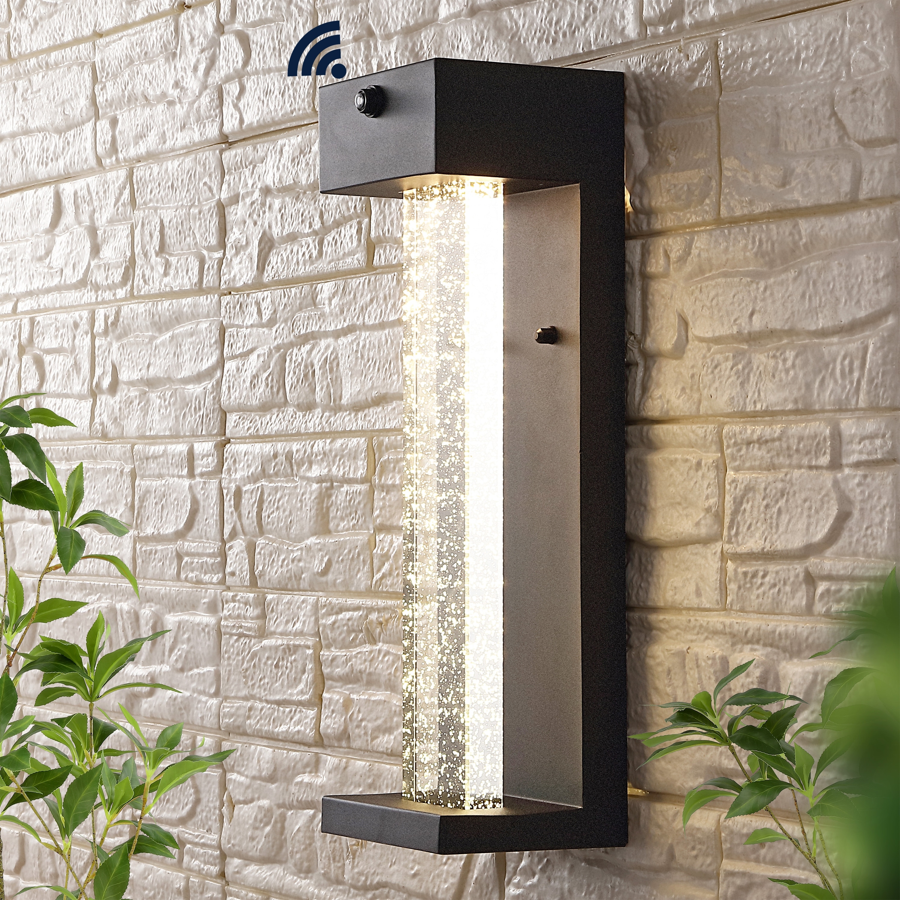 JONATHAN Y Horizone 5.13" 1-Light Modern Iron/Seeded Glass with Dusk-to-Dawn Sensor Integrated LED Outdoor Sconce, Black - 5.13