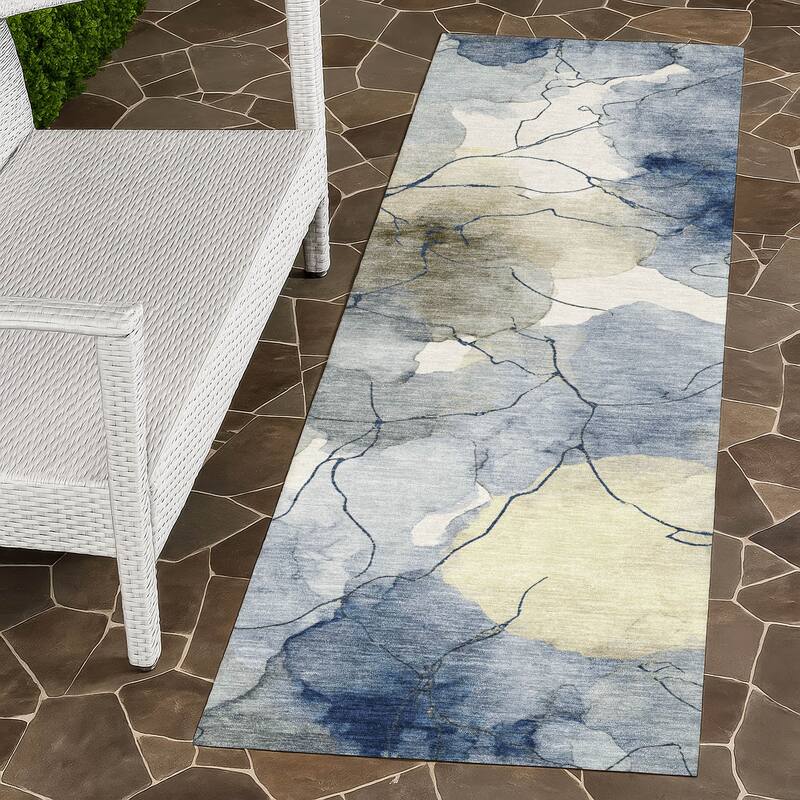 Machine Washable Indoor/ Outdoor Floral Mara Chantille Rug - Navy - 2'3" x 7'6"