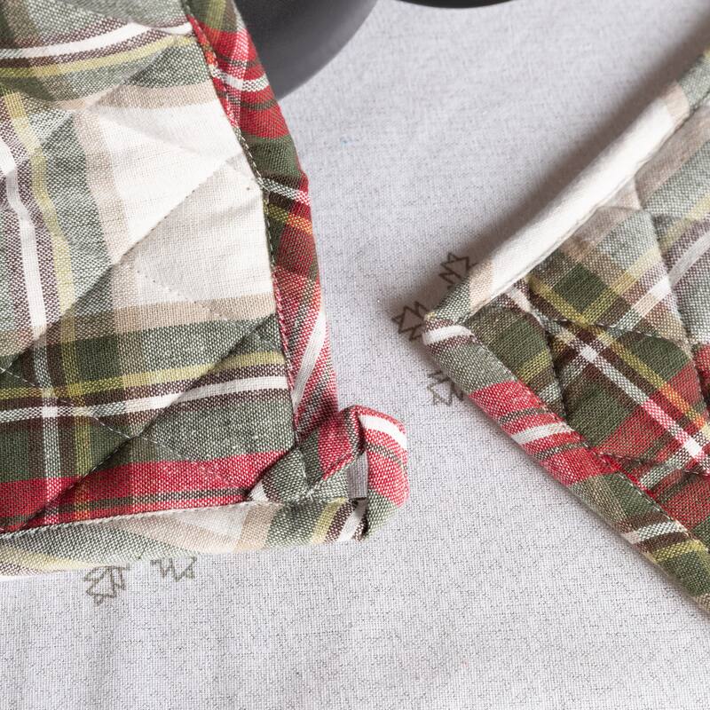 Fabstyles Celebration Plaid Set of 2 Terry Cotton Pot Holder - 8x8