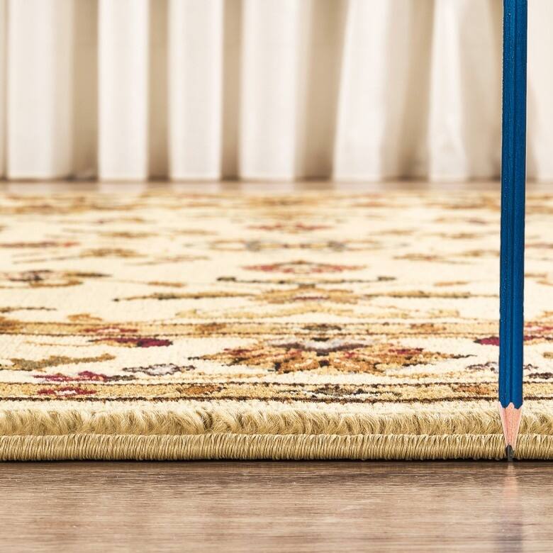 Classic Area Rug - 6' x 7'