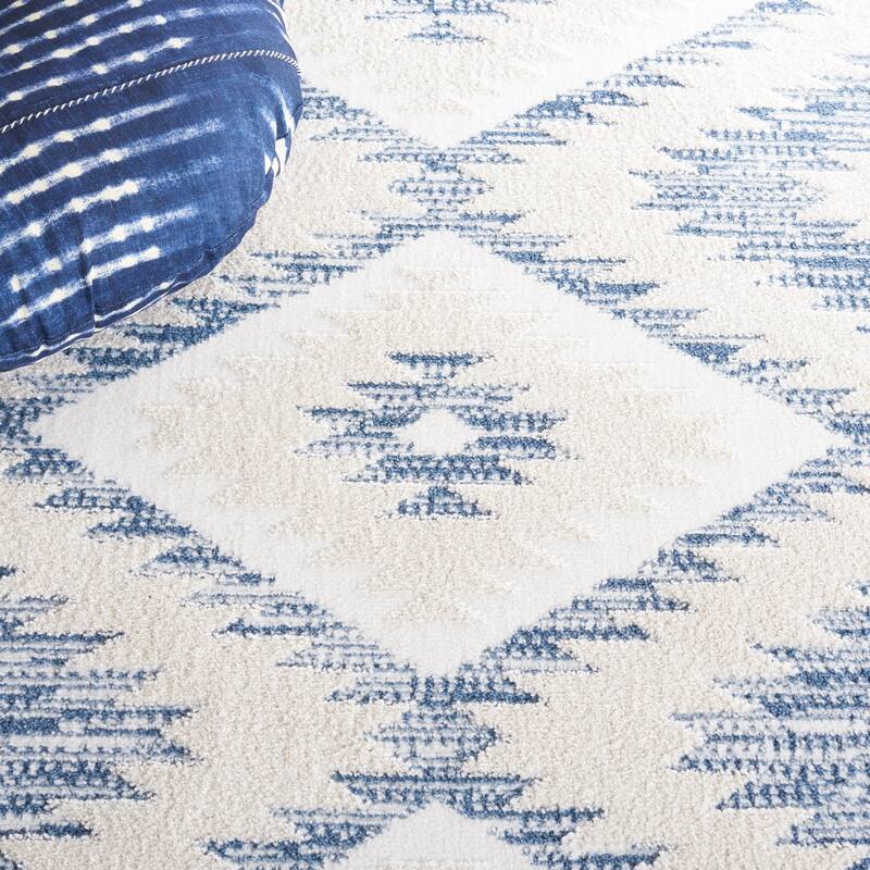 SAFAVIEH Alamo Ghica Rustic Boho Rug