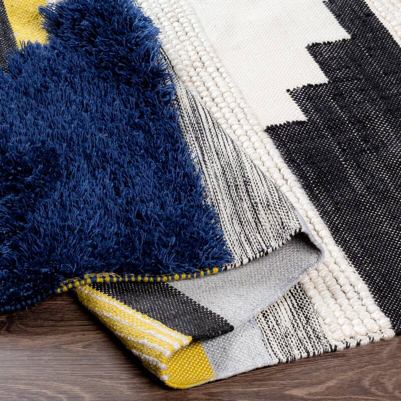 Artistic Weavers Ulrich Global Geometric Area Rug