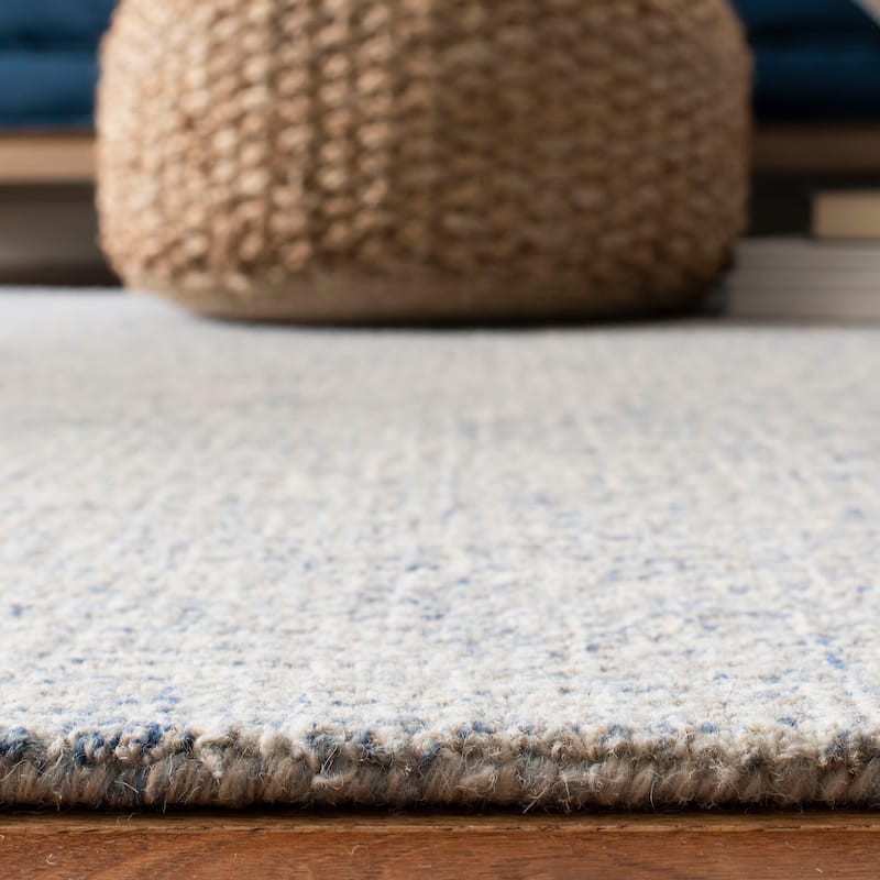 SAFAVIEH Handmade Abstract Emily Modern Wool Rug