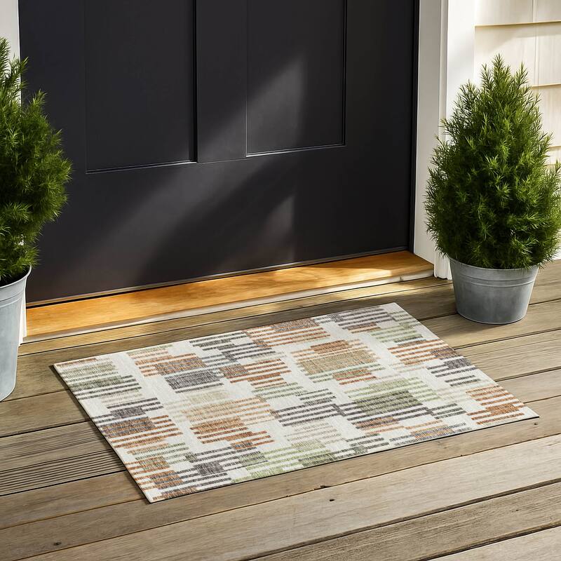 Machine Washable Indoor/ Outdoor Modern Pines Chantille Rug - Ivory - 1'8" x 2'6"