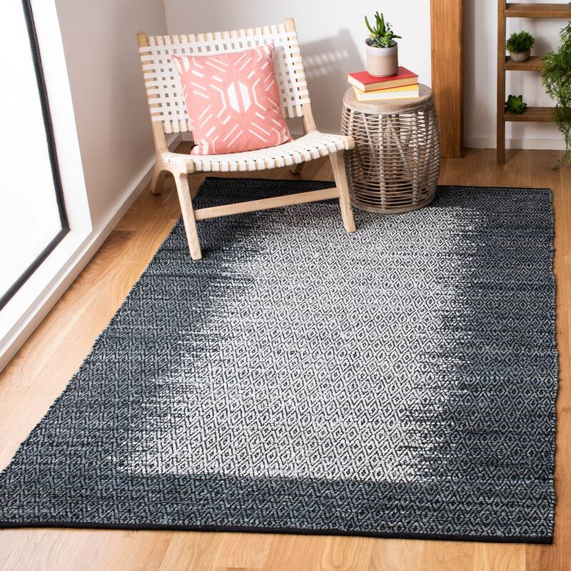 SAFAVIEH Handmade Vintage Boho Leather Mellissa Modern Stripe Leather - 5' x 8' - Light Grey/Charcoal - Runner/Rectangle