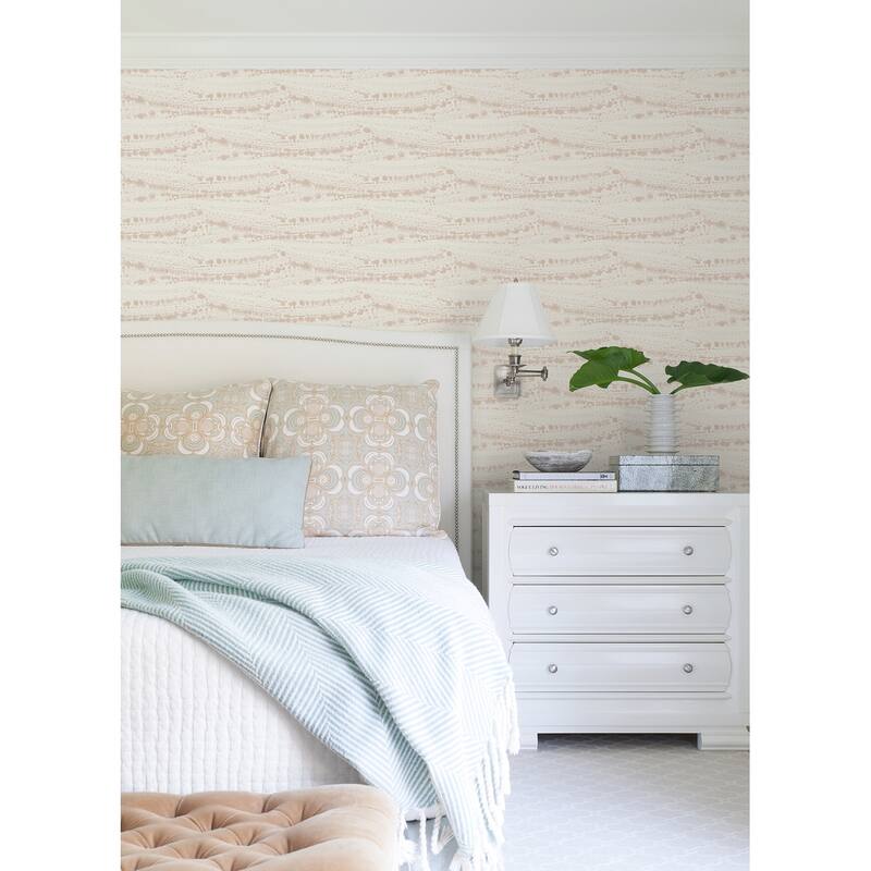 Chesapeake Rannell Peach Abstract Scallop Wallpaper