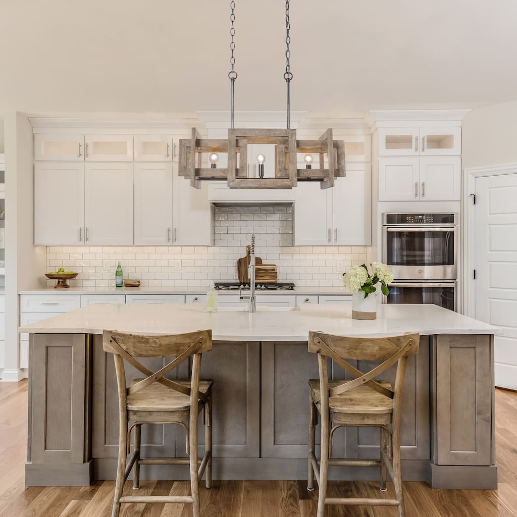 Loby Farmhouse 3-Light Solid Wood Small Chandelier Rustic Linear Kitchen Island Pendant Light - W 22" x D 9" x H 9"