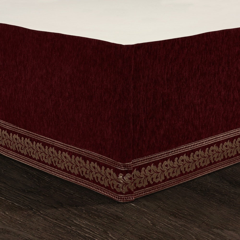 J. Queen New York Laurenza Comforter Set