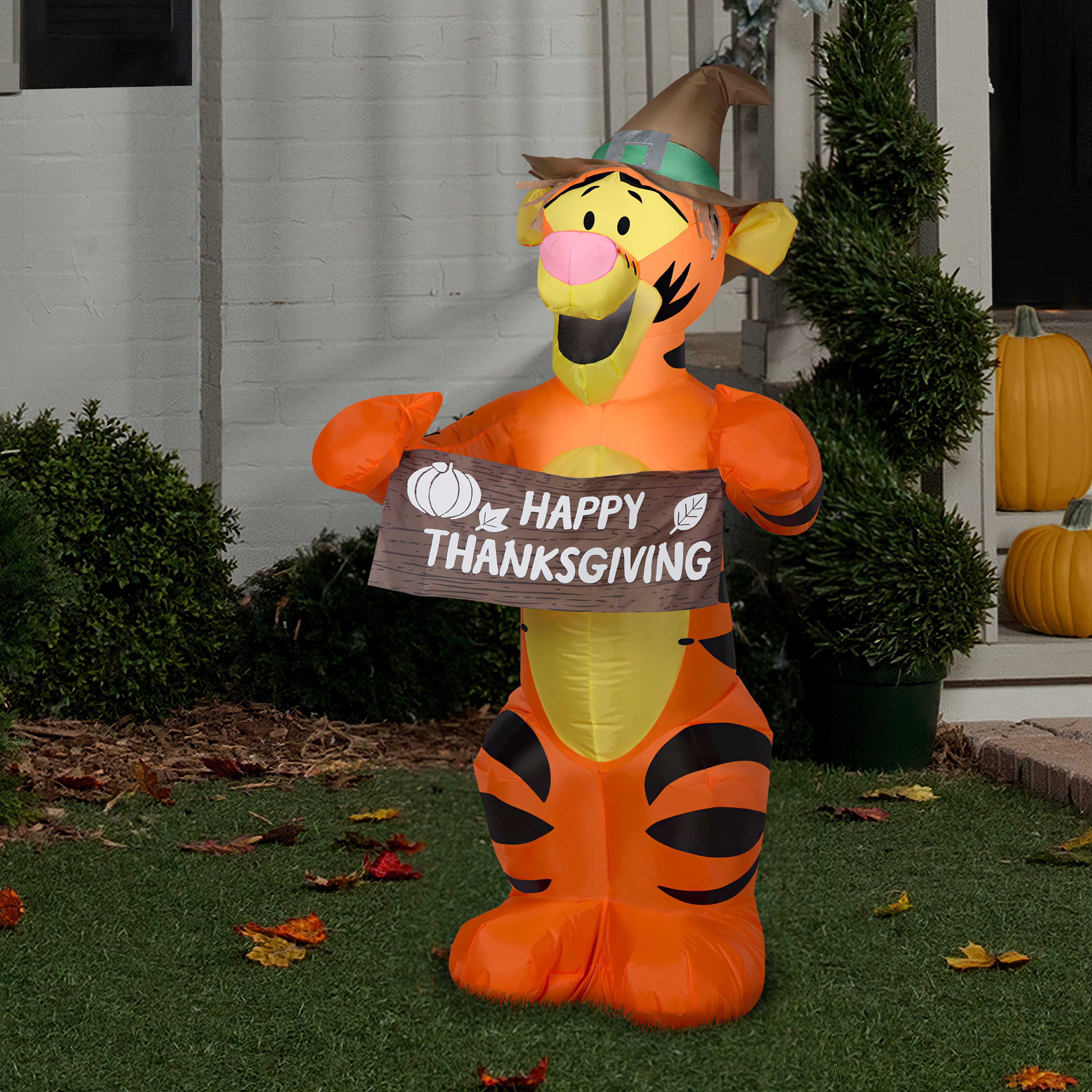 Airblown-Harvest Tigger-SM-Disney
