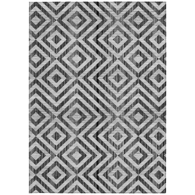 HomeRoots Geometric Transitional Rectangle Outdoor Rug